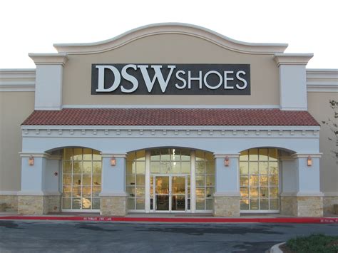 outlet shoes stores near me